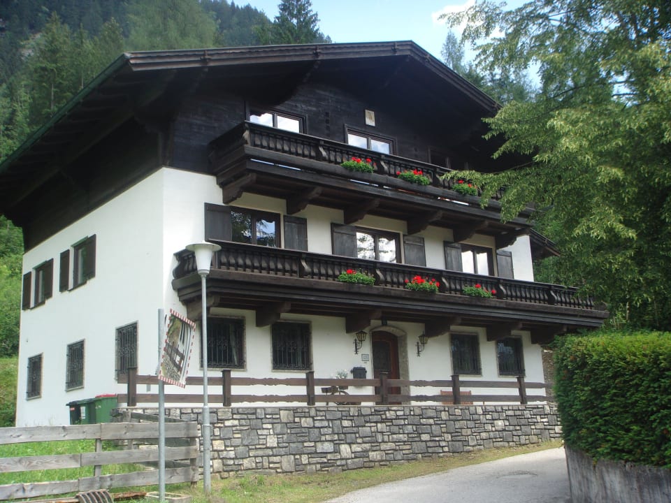 Außenansicht Apartment Haus Höllbacher