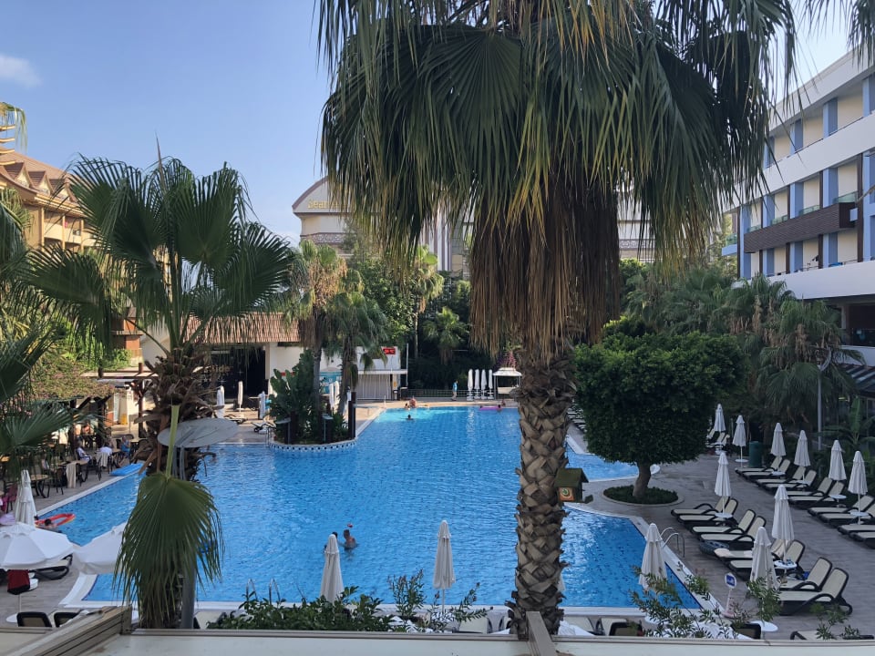 Pool Port Side Resort Hotel