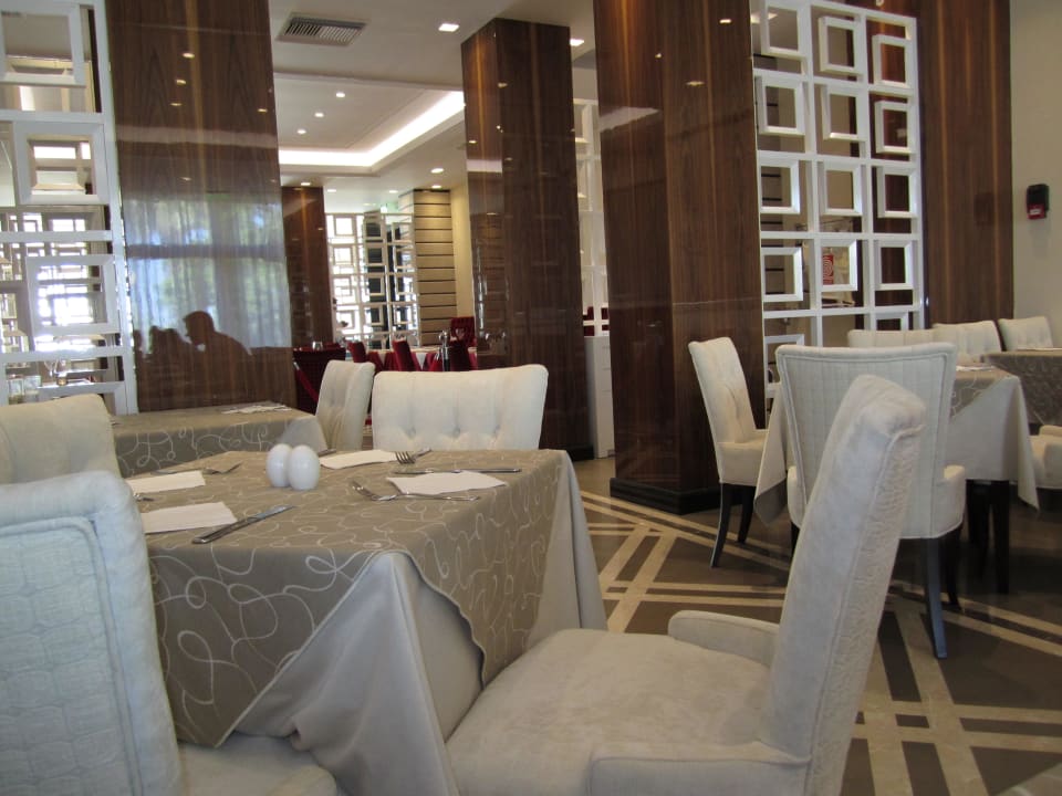 Speisesaal Pomegranate Wellness Spa Hotel