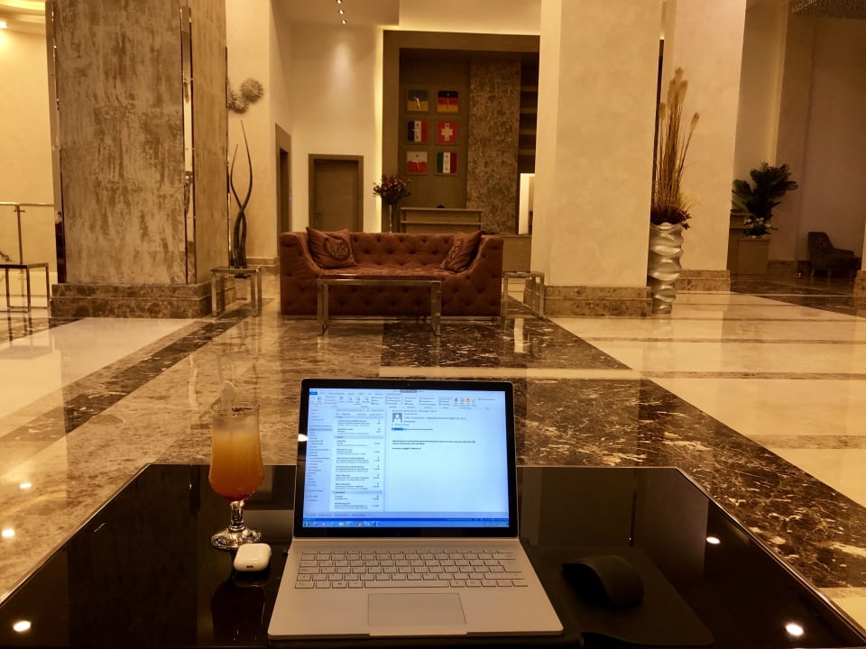 Lobby Gravity Hotel & Aquapark Sahl Hasheesh