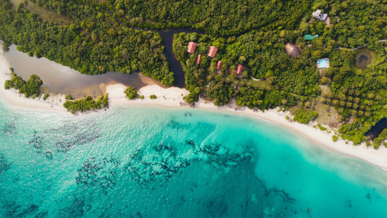 Strand Giman Free Beach Resort