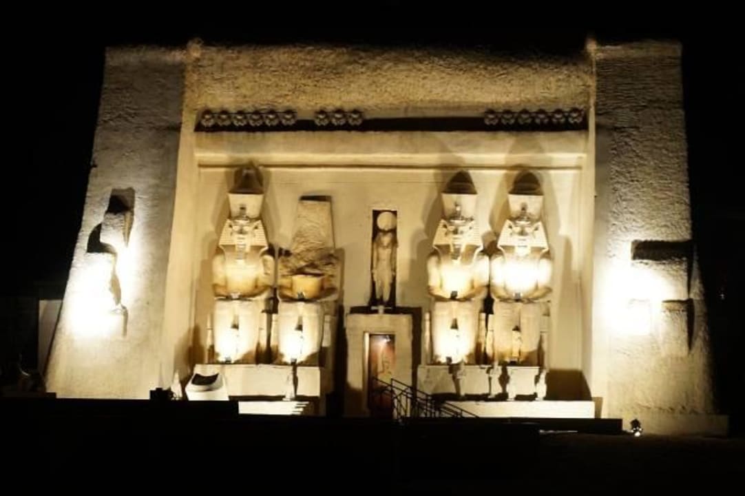 Lichtershow Platz Pickalbatros Alf Leila Wa Leila Resort - Neverland Hurghada