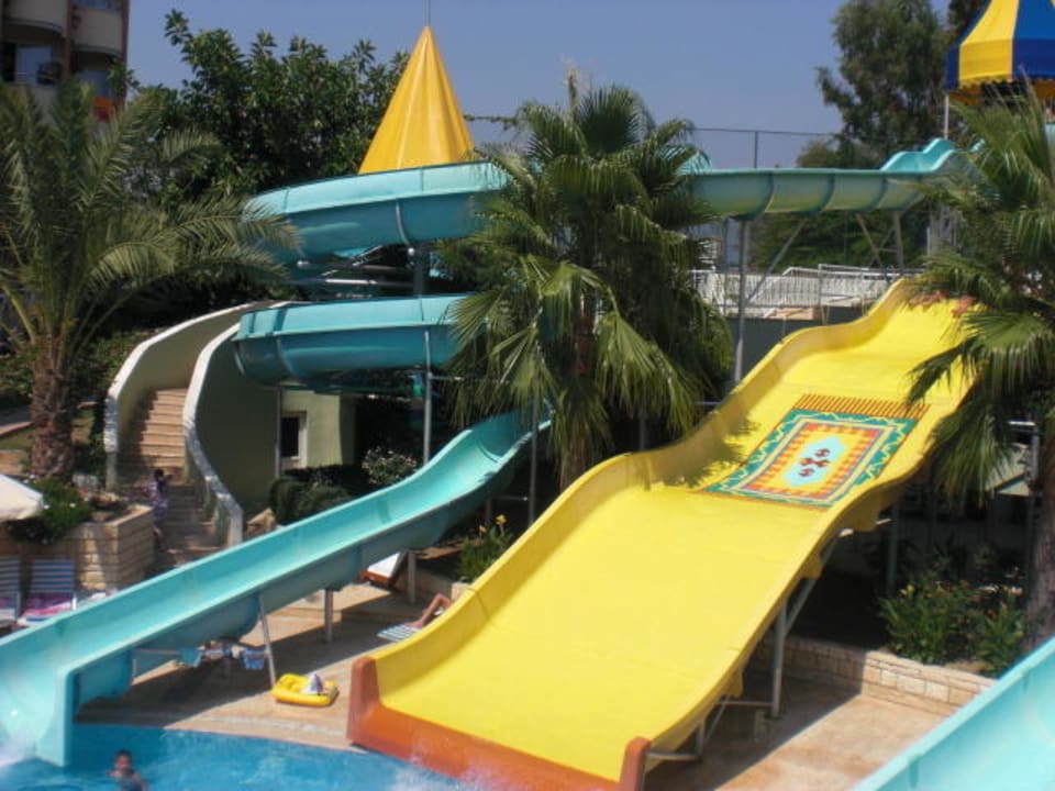 Wasserrutschen am Activitypool Saphir Hotel & Villas