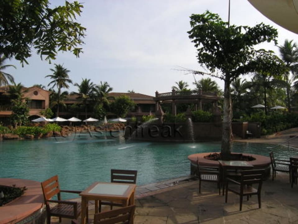 Blick über mittlere Pool-Anlage Park Hyatt Goa ITC Grand Goa Resort & Spa