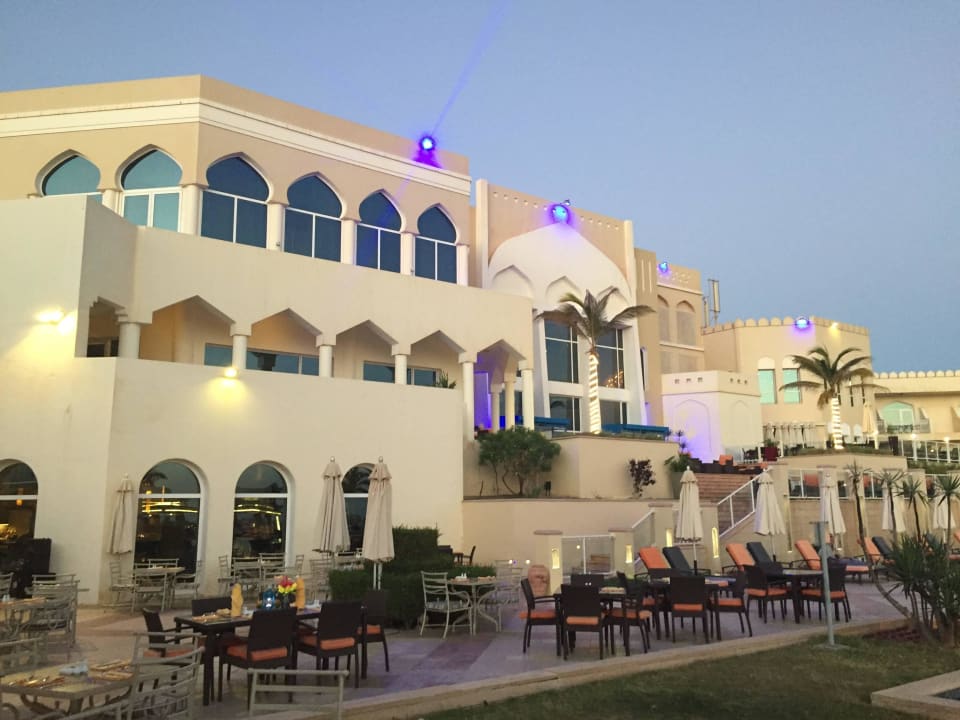 Terrasse des Restaurants Wyndham Garden Salalah Mirbat