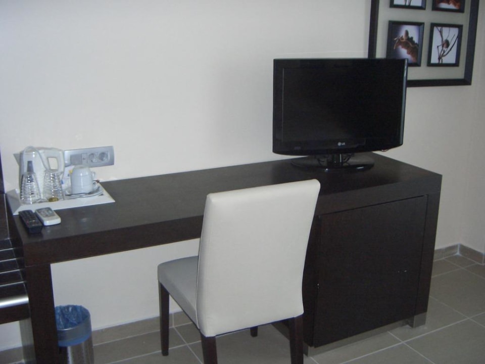 TV TUI BLUE Oceanis Beach and Spa Resort