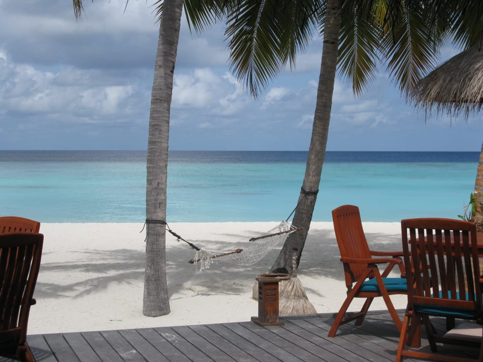 Blick von der Bar Veligandu Maldives Resort Island