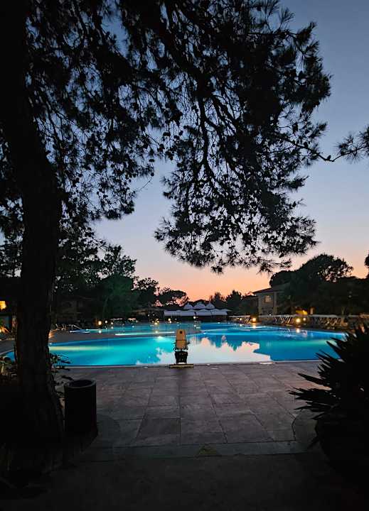 Pool Xanadu Resort Hotel