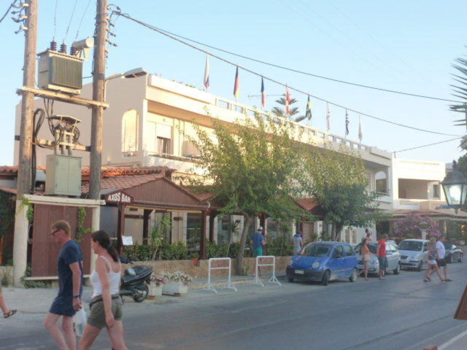 Axos Hotel Axos