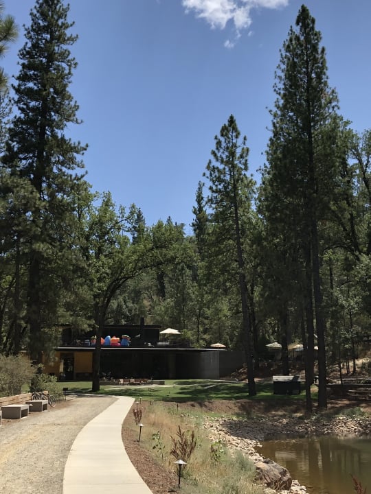 Gartenanlage AutoCamp Yosemite