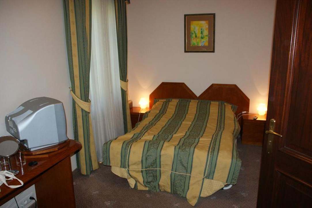 Widok na przytulny pokoik Hotel Grant