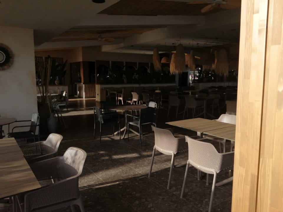 Strand Bella Resort & Spa