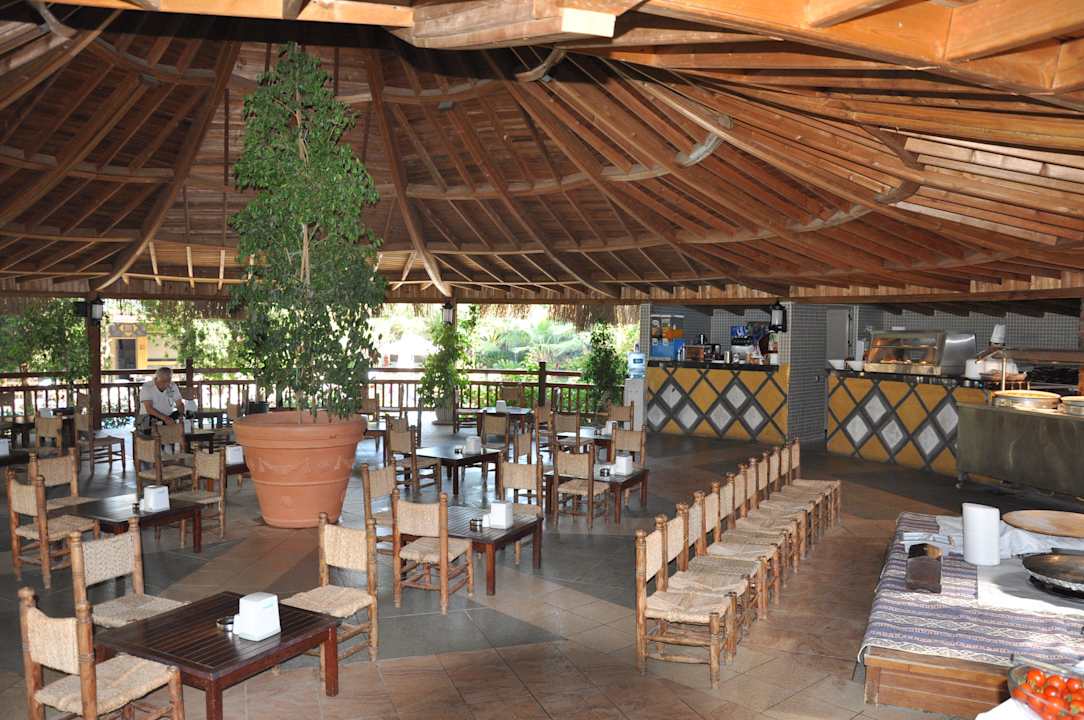 Eine Außenbar Hotel Royal Dragon
