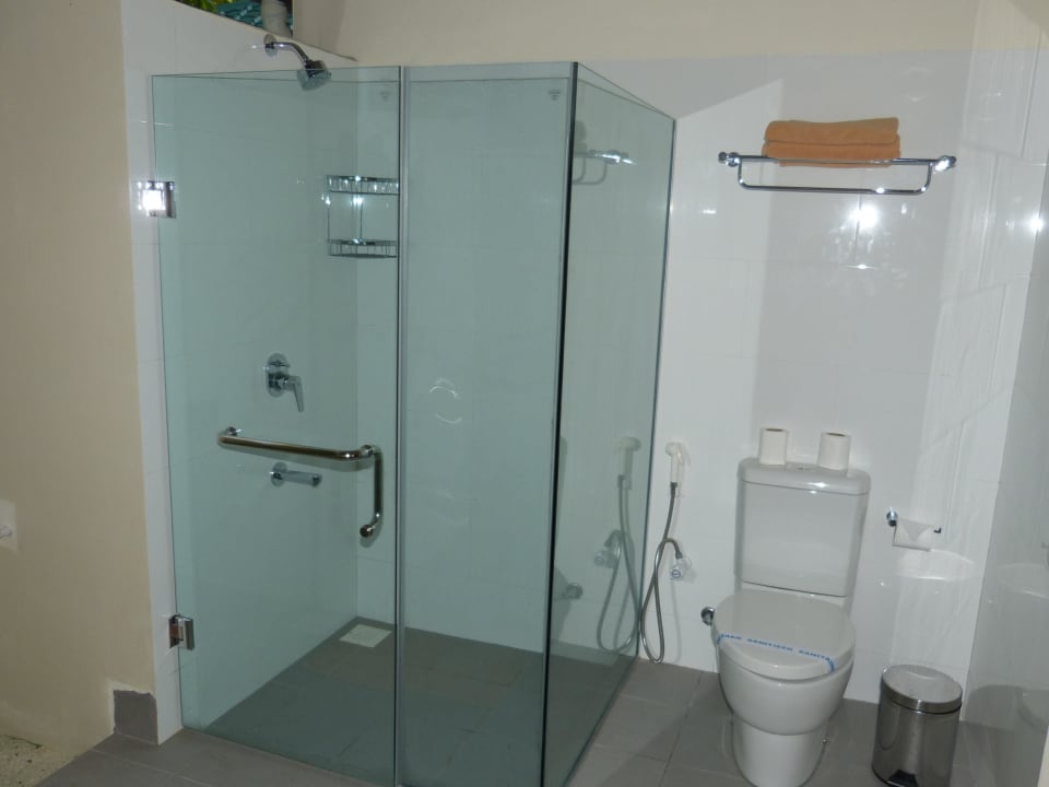 Dusche Superior 225 Summer Island Maldives