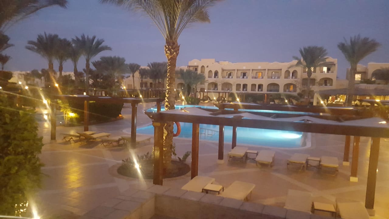Abend  Hotel JAZ Makadi Star & Spa