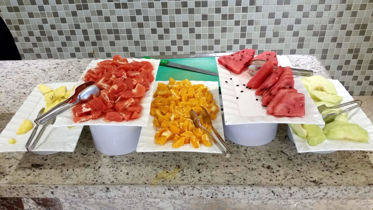 Jeden Tag frisch geschnittenes Obst Diamond Excellence Resort & Spa