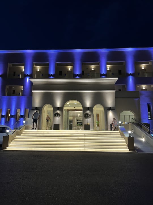 Lobby Vantaris Luxury Beach Resort