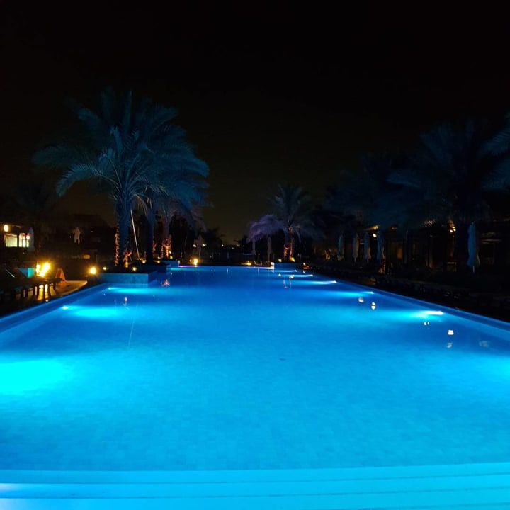 Pool DoubleTree by Hilton Resort & Spa Marjan Island