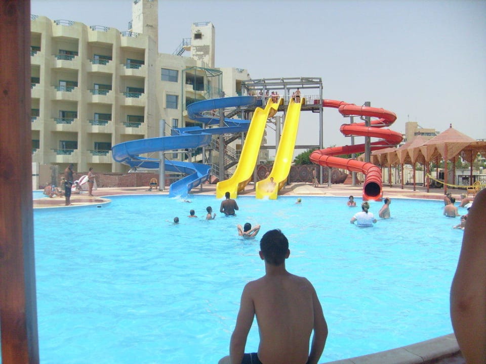 Widok na aquapark Moreno Horizon Spa & Resort