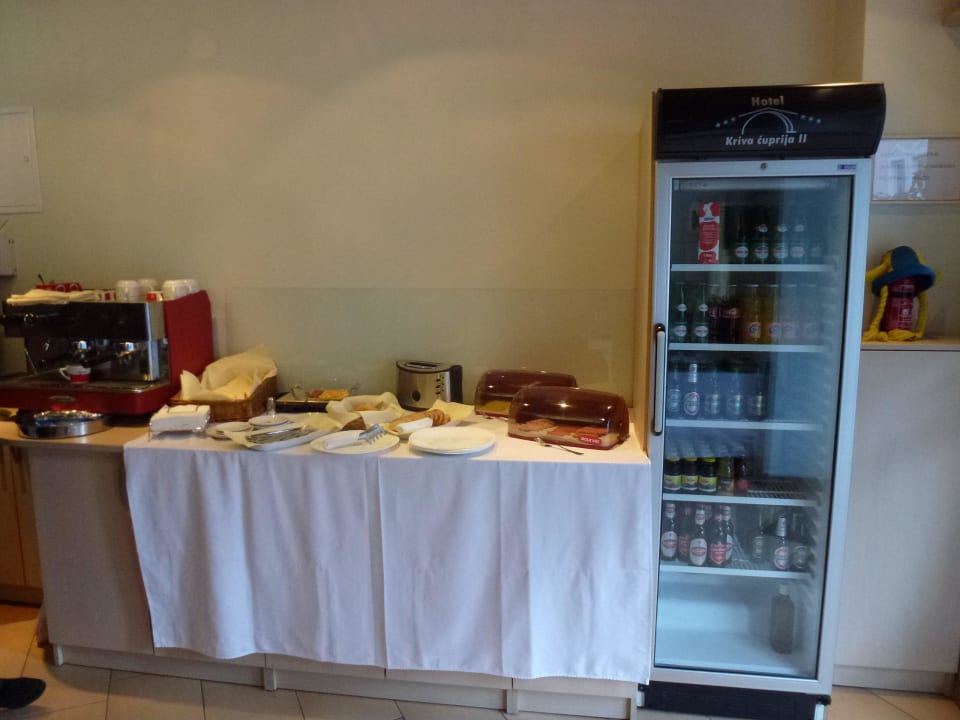 Frühstücksbüffet die 2. Hotel Kriva Cuprija 2