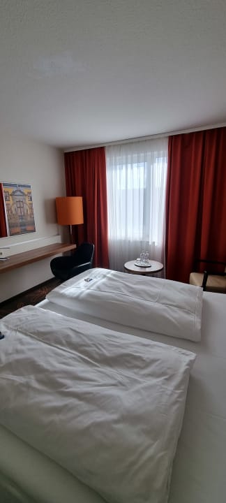 Zimmer H+ Hotel Hannover