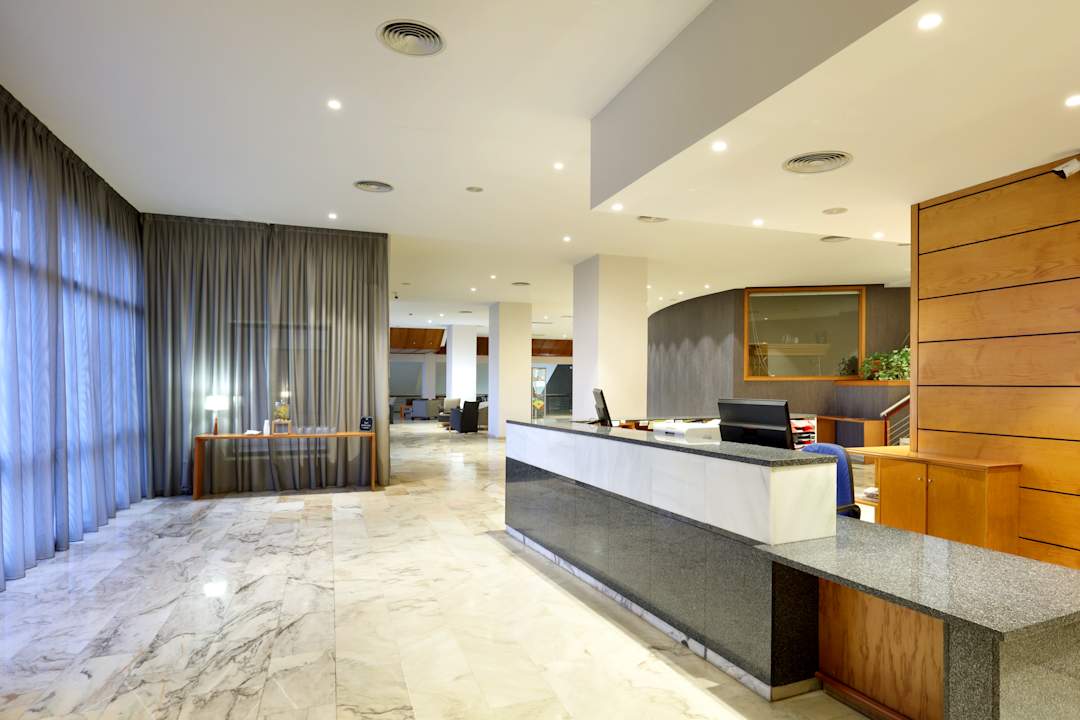 Lobby Hotel Exe Isla Cartuja