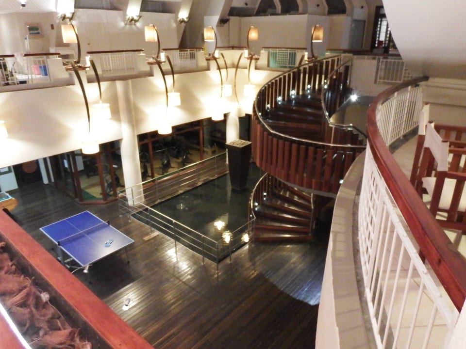 Blick von der Lobby in den UG Victoria Beachcomber Resort & Spa