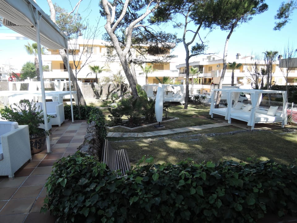 Neben dem Pool Grupotel Montecarlo