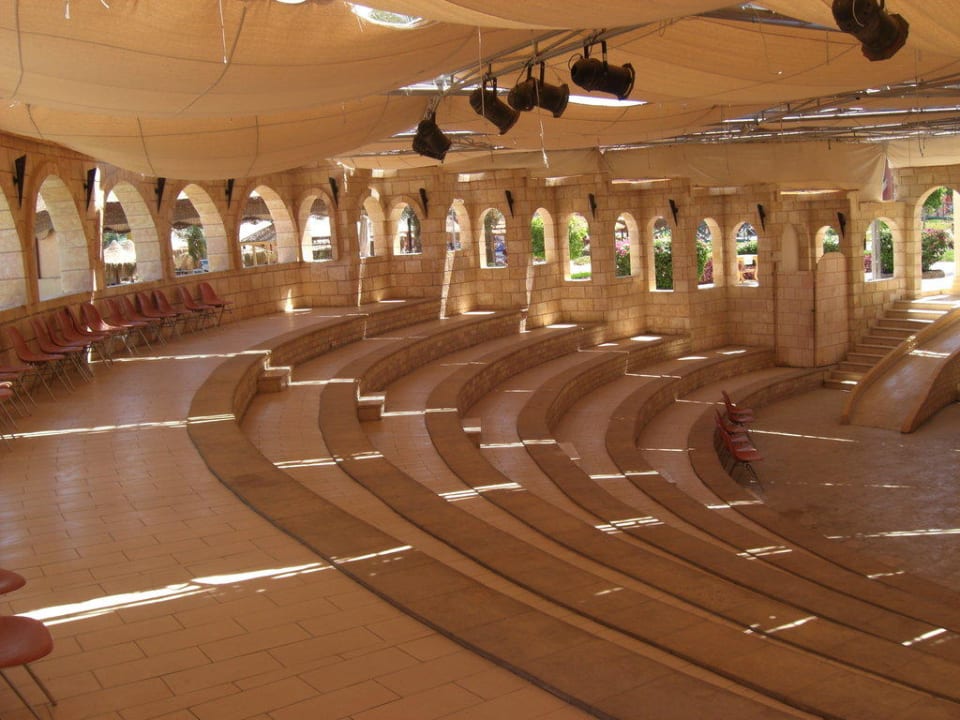 Amphitheater beim Aqua Blu Pickalbatros Aqua Vista Resort - Hurghada