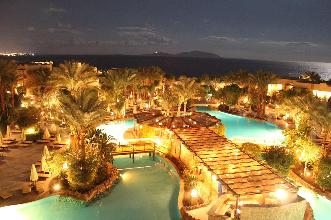 Pool Landschaft bei Nacht The Grand Hotel Sharm El Sheikh