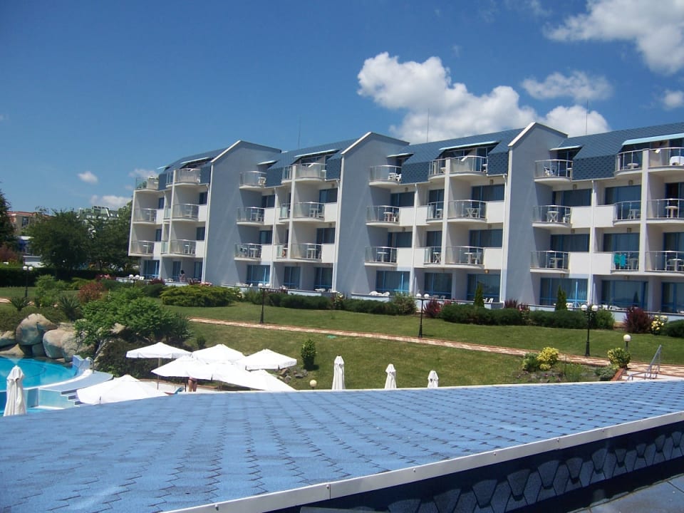 Außenansicht Hotel Sineva Beach