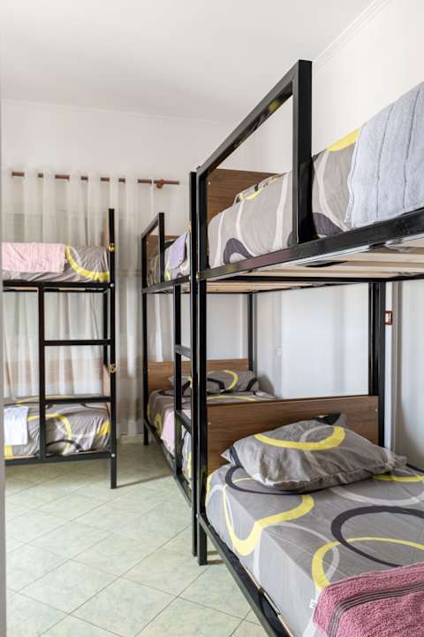 Zimmer Brothers of the World Hostel