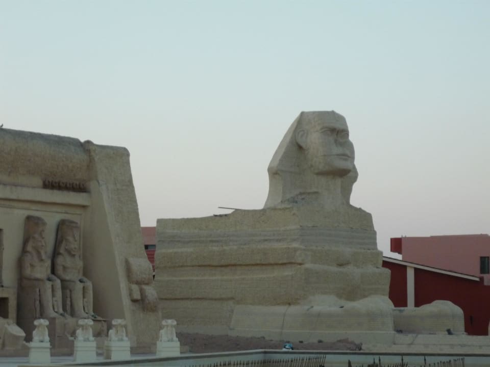 Mini-Sphinx Pickalbatros Alf Leila Wa Leila Resort - Neverland Hurghada
