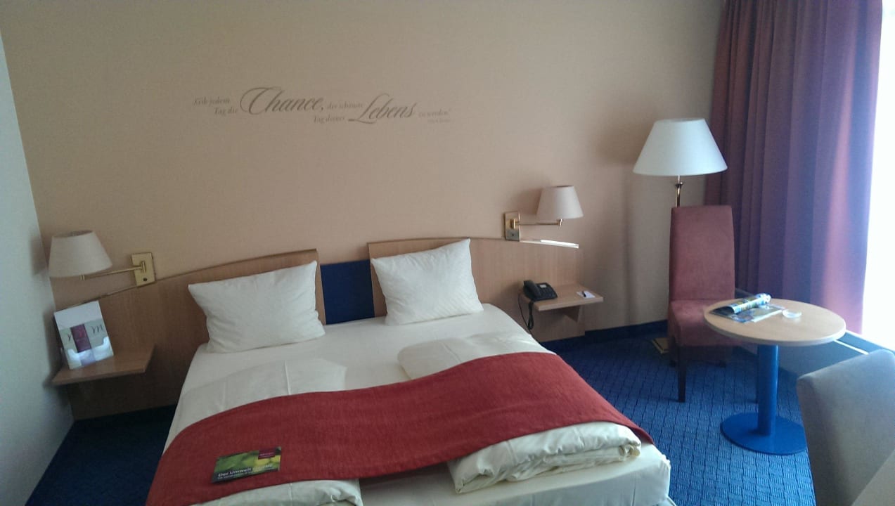 Schlafbereich Hotel Frankfurt Airport Dreieich