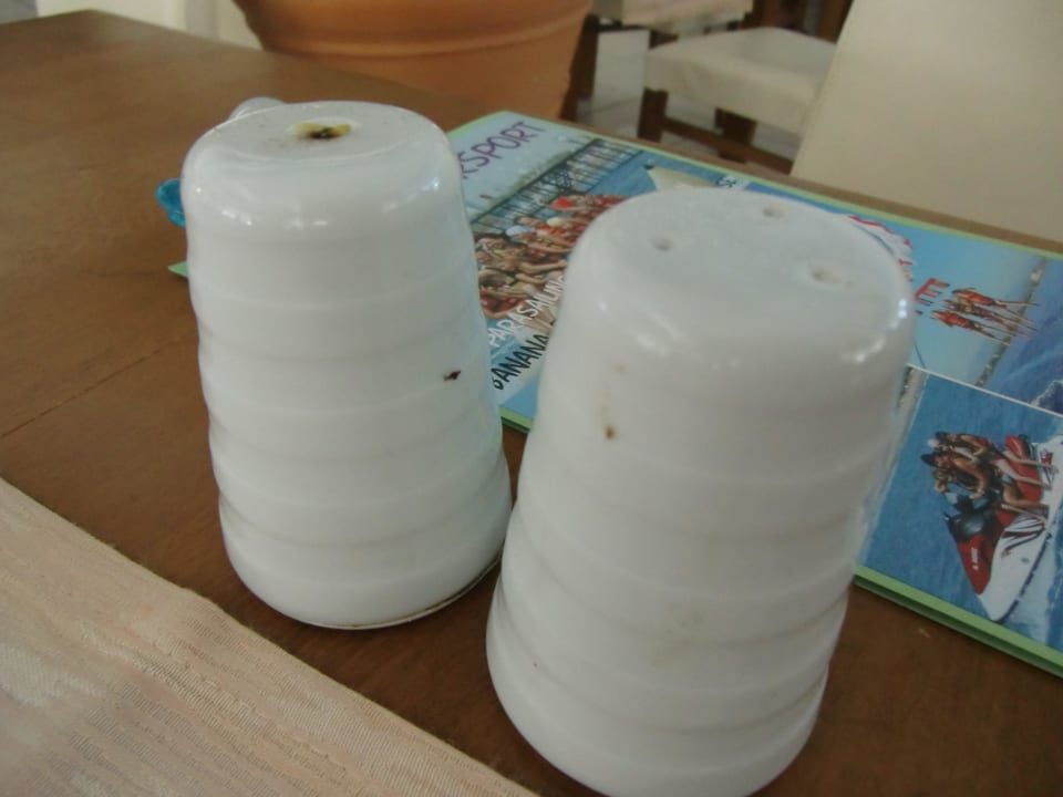 Dreckige Salz- und Pfefferstreuer Asteria Family Resort Side