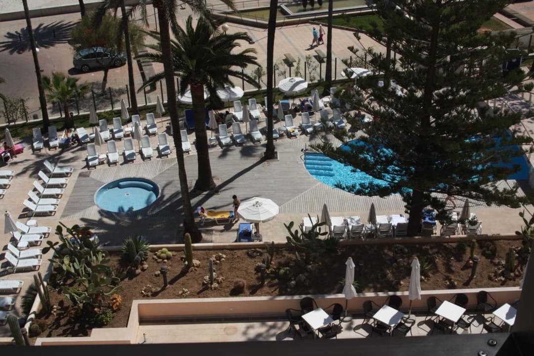 Die andere Seite des Pools CM Playa del Moro