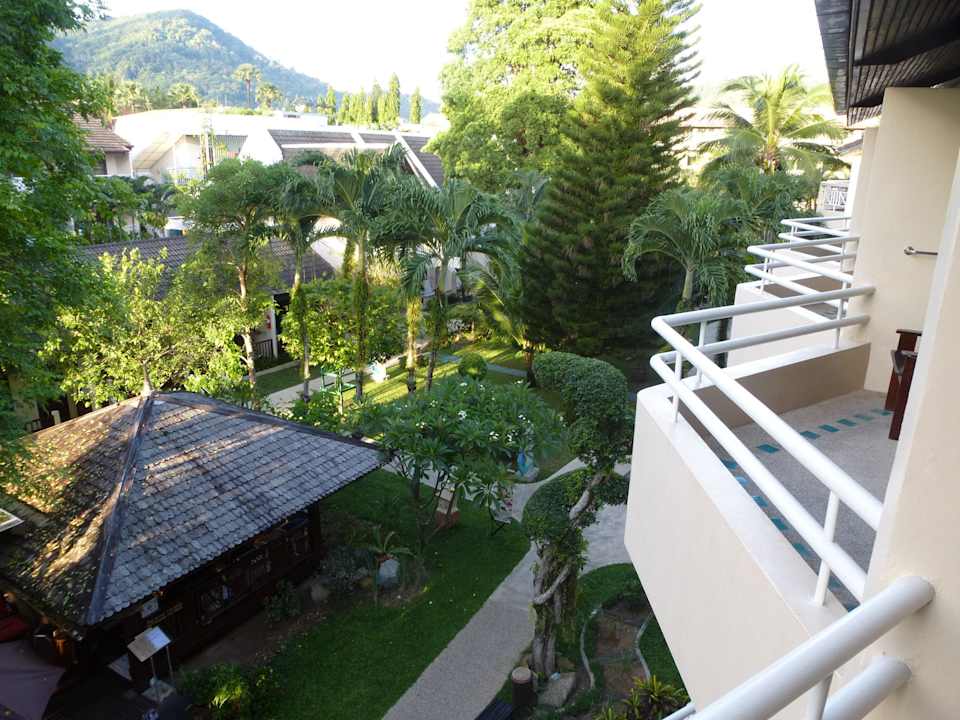 Blick vom Balkon Hotel Thara Patong Beach