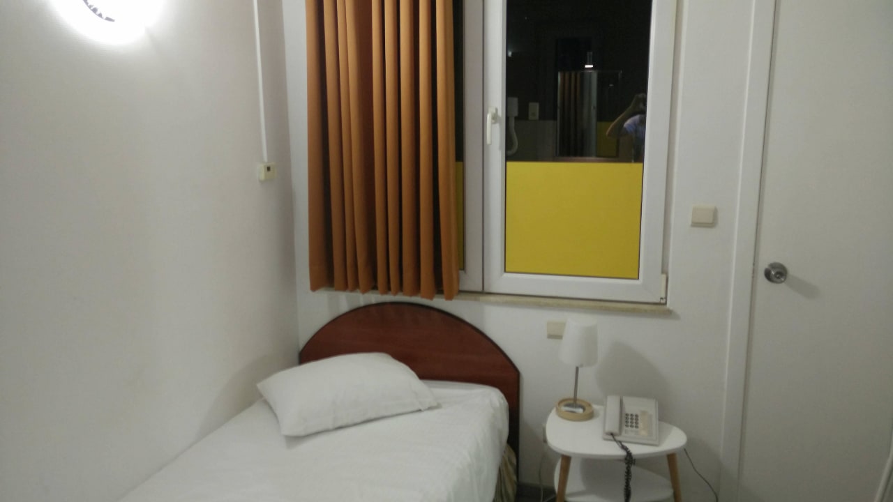 Łózko Hotel Midi-Zuid