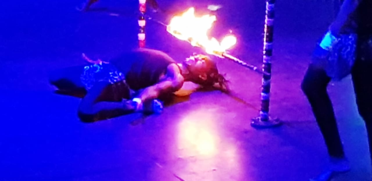 Animations-Unterhaltung vom feinsten, der kam durch Royal Taj Mahal Hotel