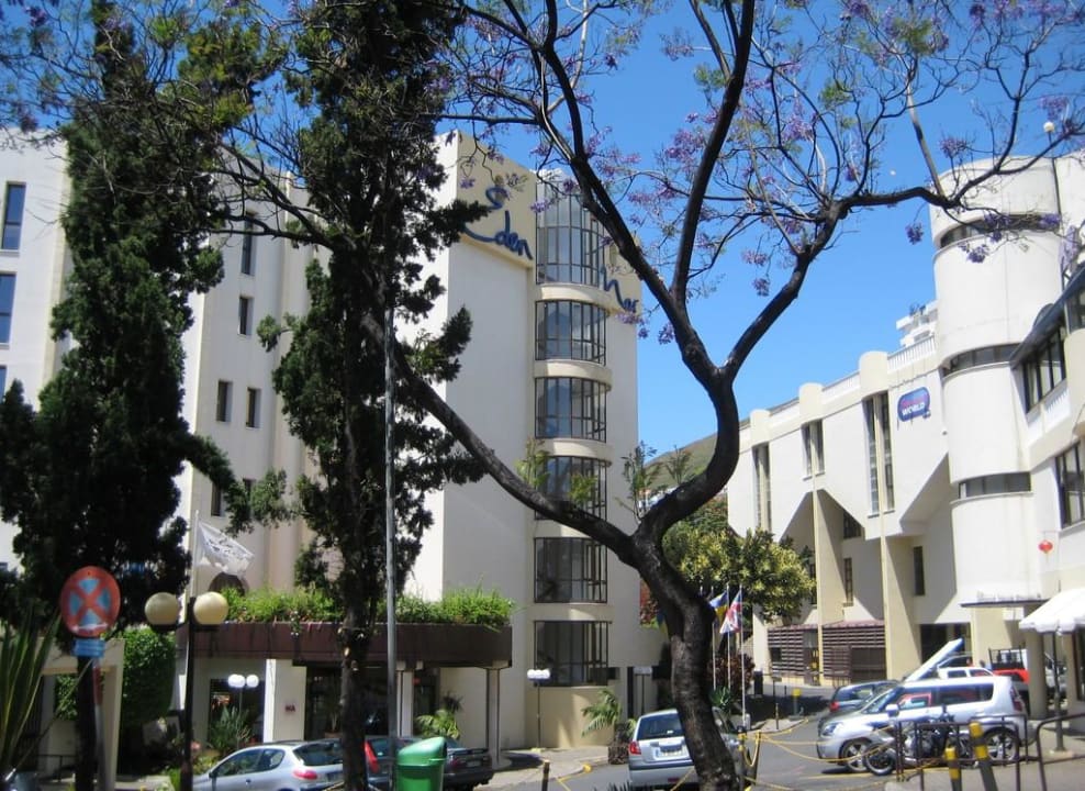 Hoteleingang Suite Hotel Eden Mar - PortoBay