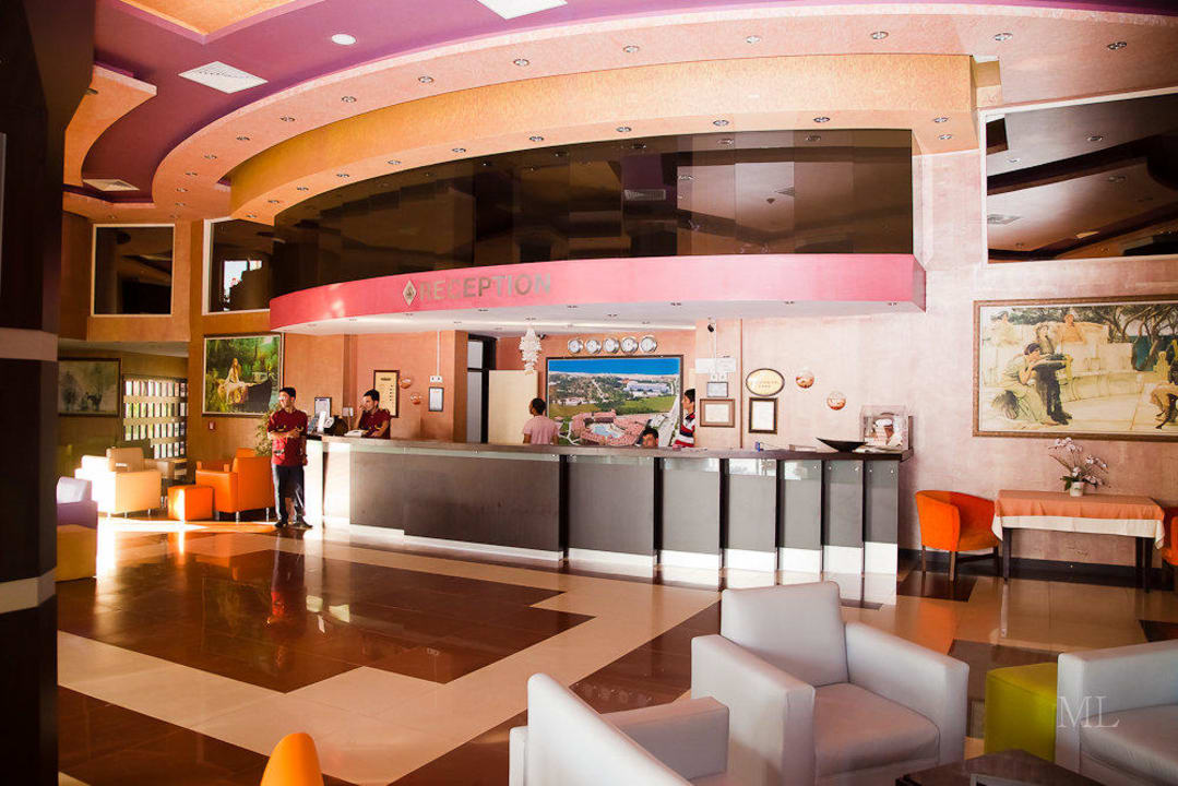 Rezeption Hotel Orfeus Park