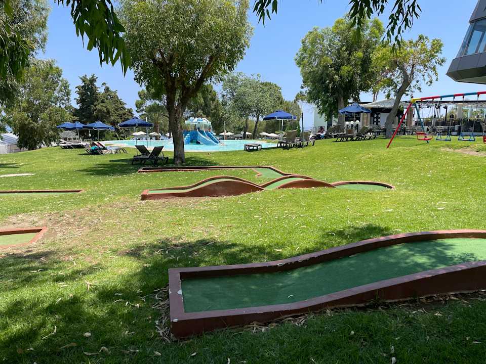 Gartenanlage Hotel Calypso Beach