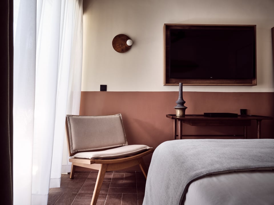 Zimmer Domes Aulūs Zante, Autograph Collection