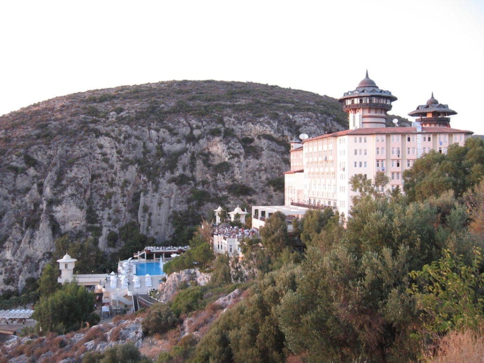 Lage Hotel Ladonia Hotels Adakule