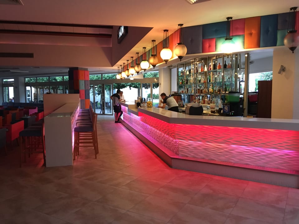 Restaurant Barut B Suites