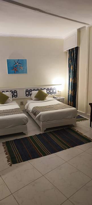 Zimmer Lotus Bay Beach Resort