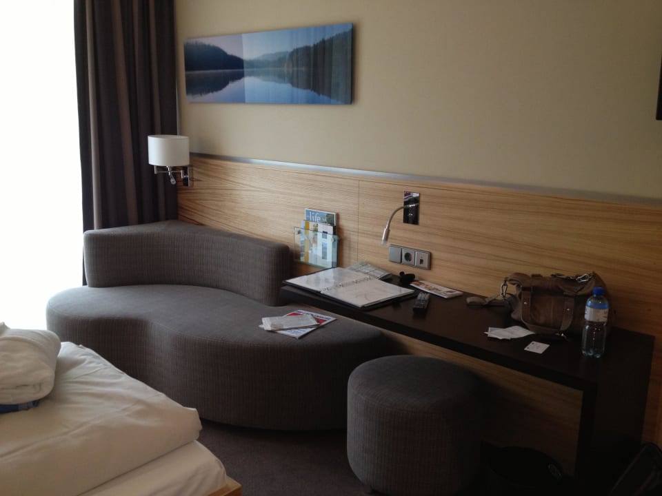 Ablage- und Sitzmöglichkeiten Dorint Thermenhotel Freiburg