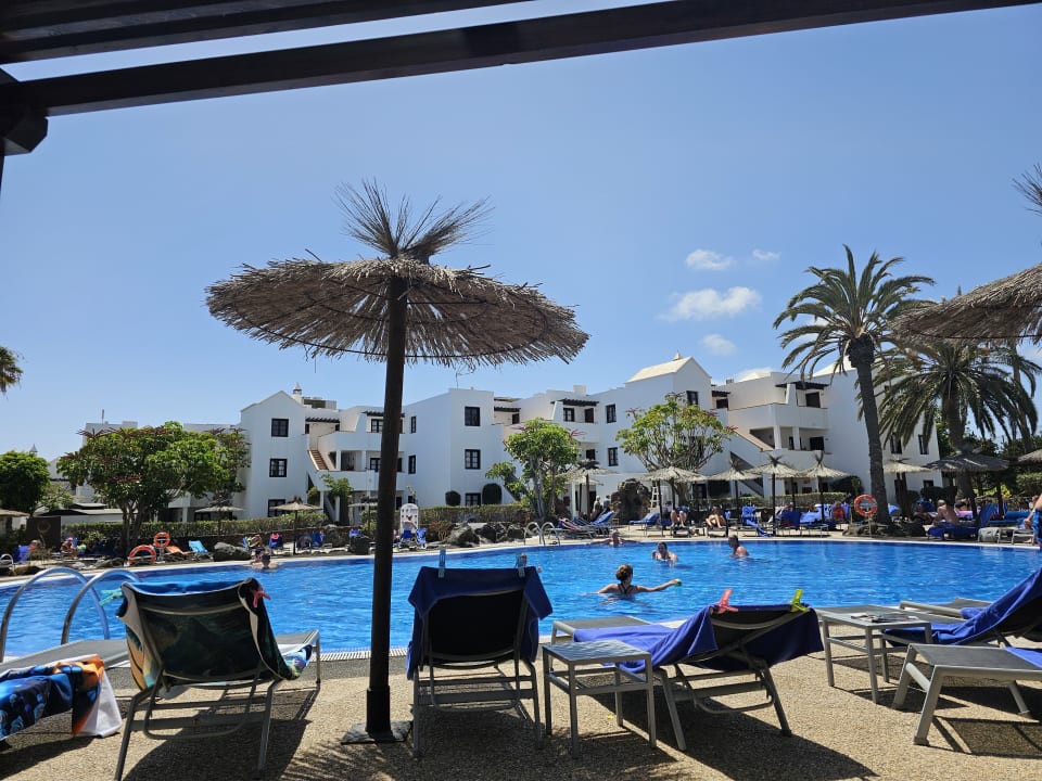 Außenansicht allsun App.-Hotel Albatros