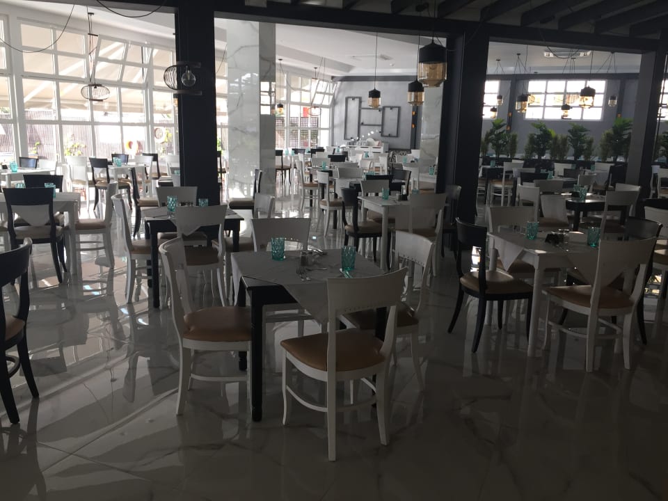 Gastro Delfina Tropic Beach