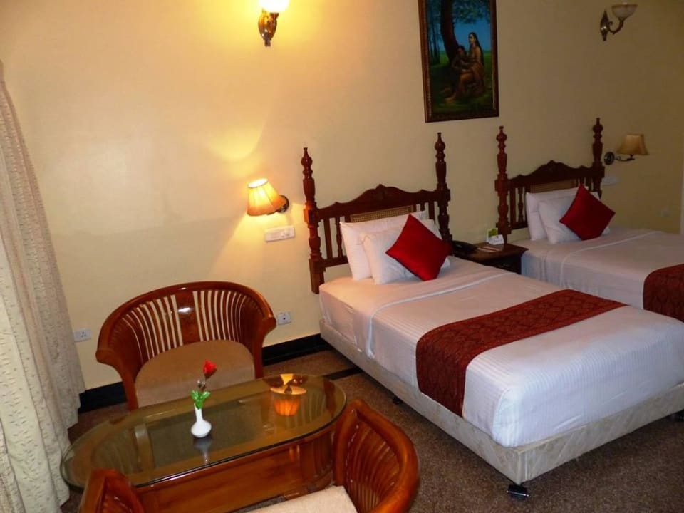 Großes Zimmer Hotel Ideal Beach Resort